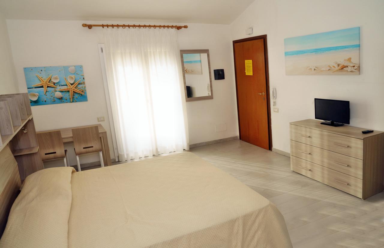 Blu Baita La Maddalena  Buitenkant foto